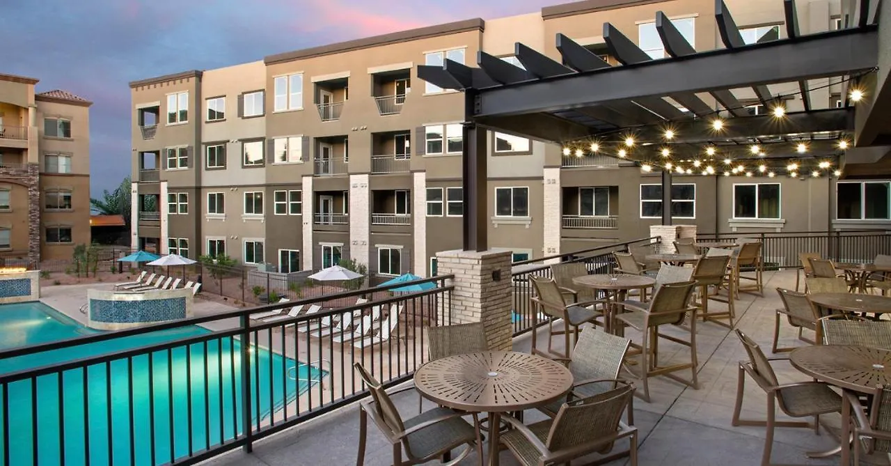 Lux 2 Bed Desert Ridge 2 Heated Pools Gym Phoenix Apartment