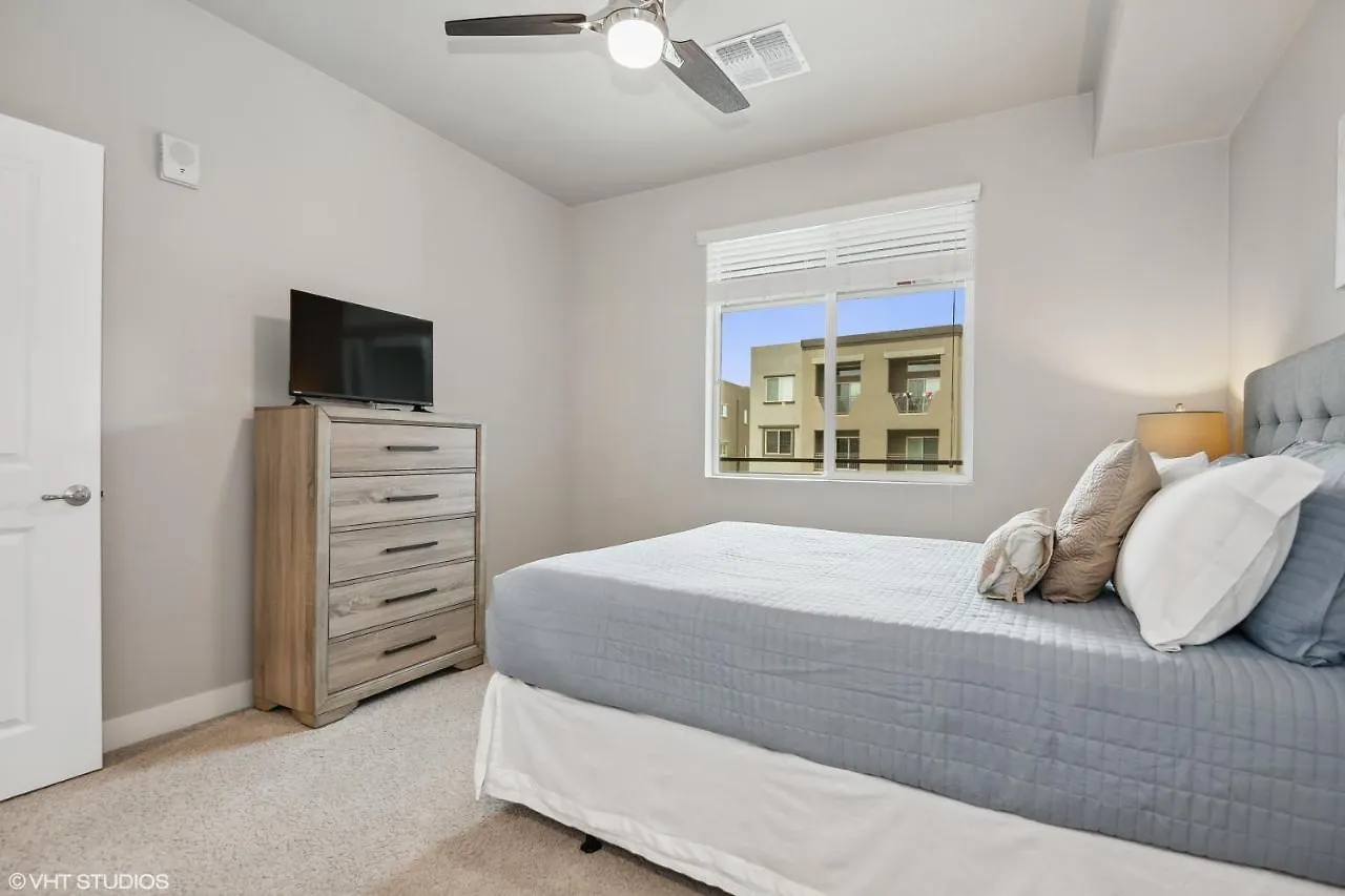 Lux 2 Bed Desert Ridge 2 Heated Pools Gym Phoenix